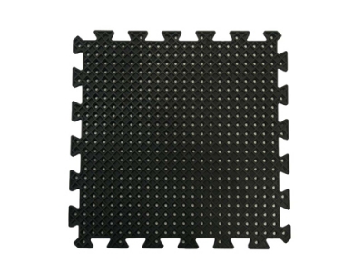 “生态排水”联锁橡胶排水瓦